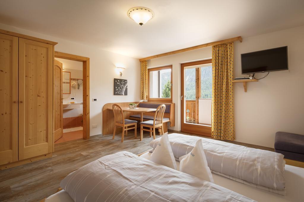 Garni Sirio Aparthotel Colfosco Exterior photo